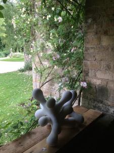 Asthall Manor on form 16